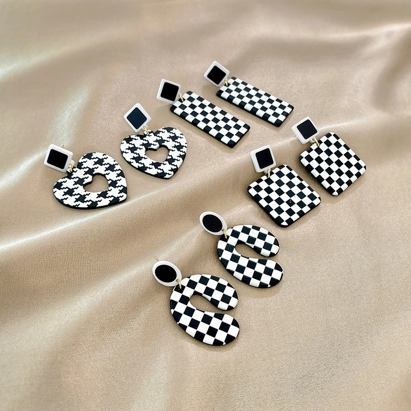 Thousand Bird Checker Handmade Soft Pottery Mold Black and White Chessboard Checker Earrings Rubbing Pattern Earrings Coloring