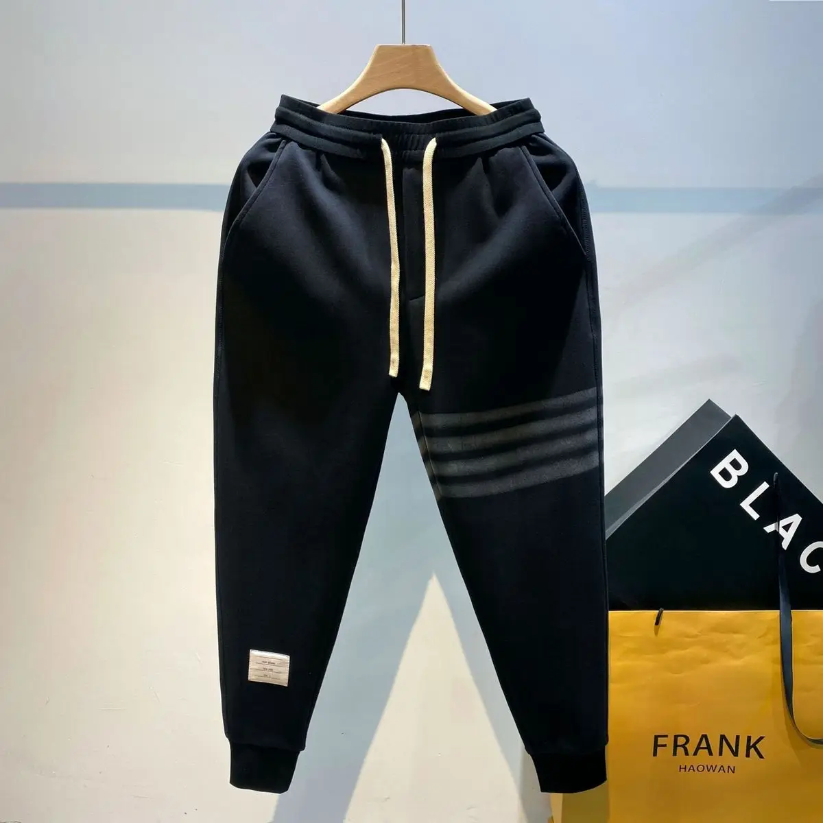 New Men\'s Casual Harem Pants Elastic Waistband for Spring and Autumn Sports Joggers Trousers Four Bar Printed Baggy Sweatpants