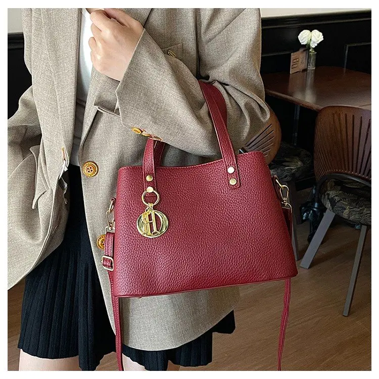 

Зима 2025 553, новая сумка принцессы Дианы, легкая роскошная сумка премиум-класса для ужина, сумка на плечо, универсальная трендовая сумка