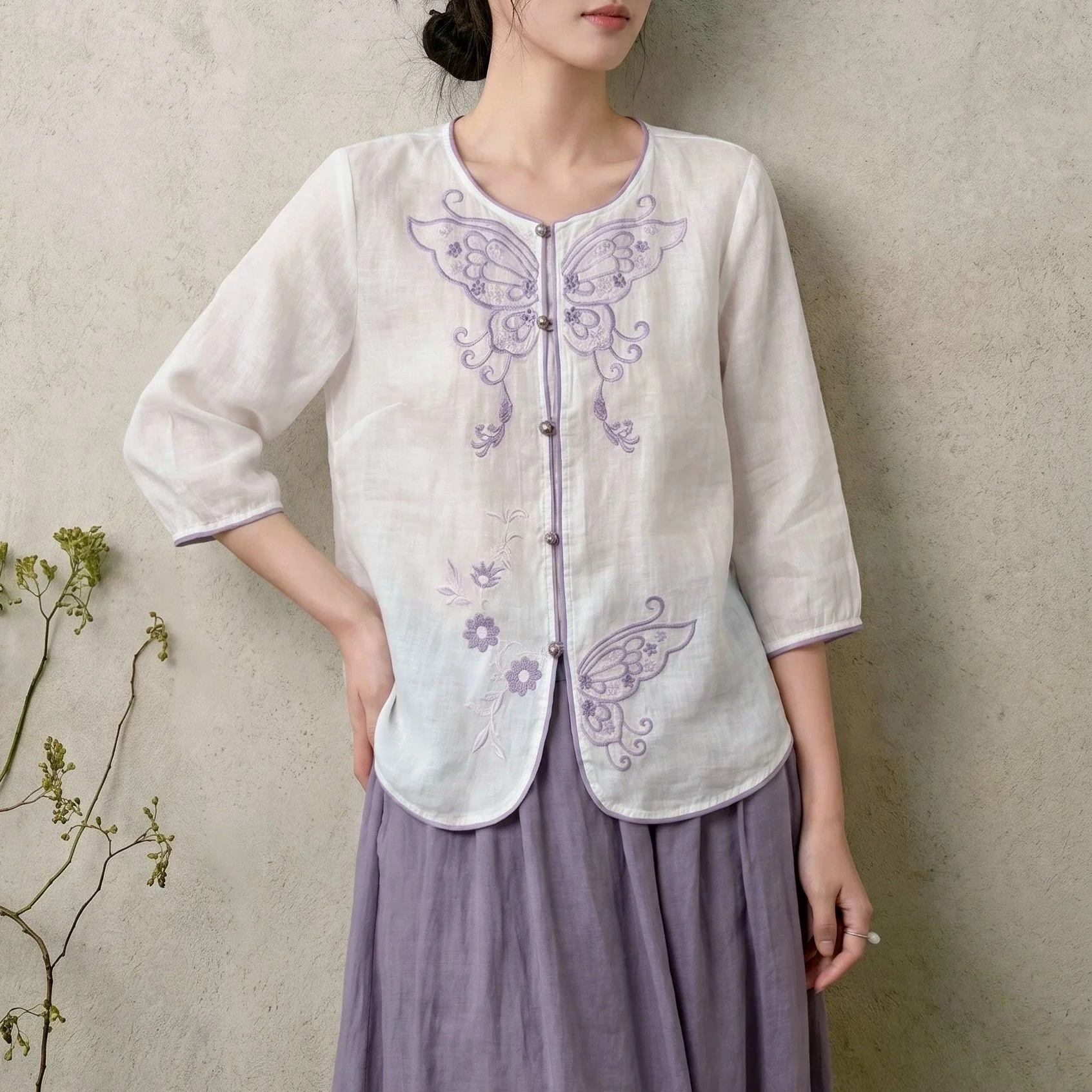 

Elegant Embroidered Stand Collar Shirt Jacket Women's Premium Fashion Summer New Arrival Long Sleeve Commute Style ...