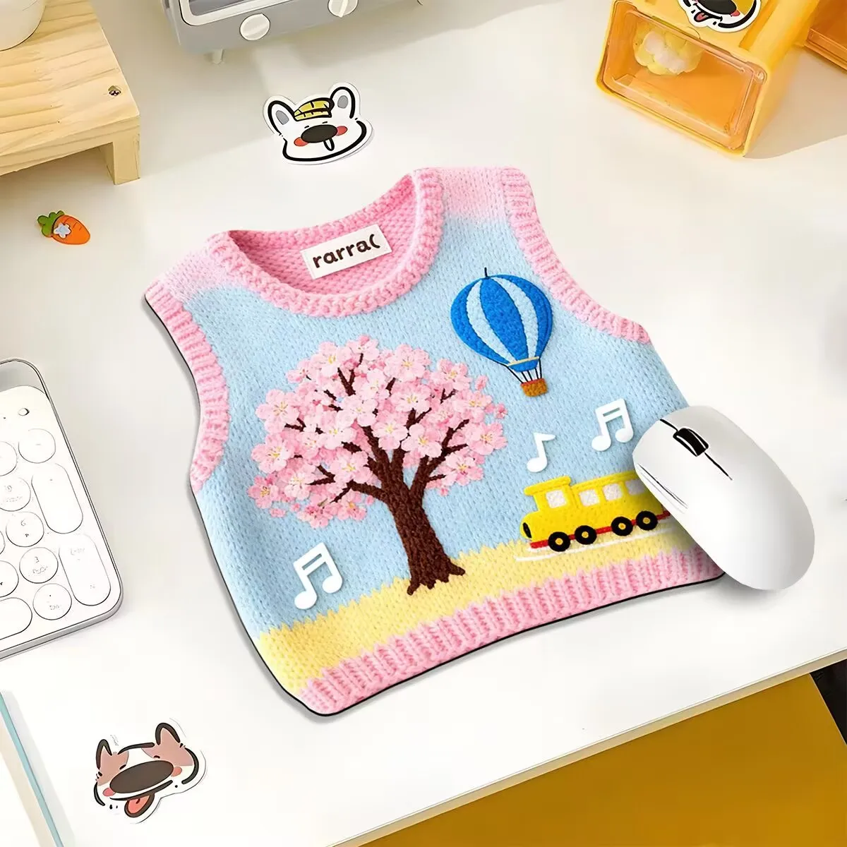 

Pink cherry blossom tree pattern mouse pad, cute knitted sweater shape vest, high-definition printed rubber material
