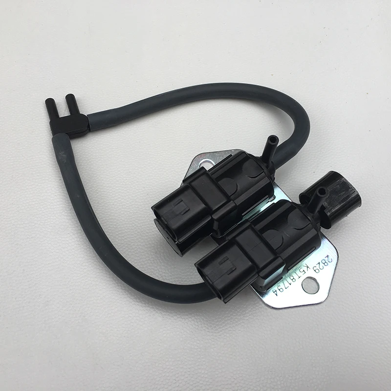 1Pc for Mitsubishi Pajero V33V43V73V77V93V97 4WD solenoid valve vacuum valve medium differential light alarm