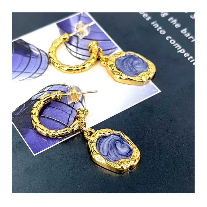 

Qingdao Jewelry Earrings, Medieval Earrings, Retro Light Luxury Temperament Women's Earrings, Copper-plated Real Gold Stud Earri