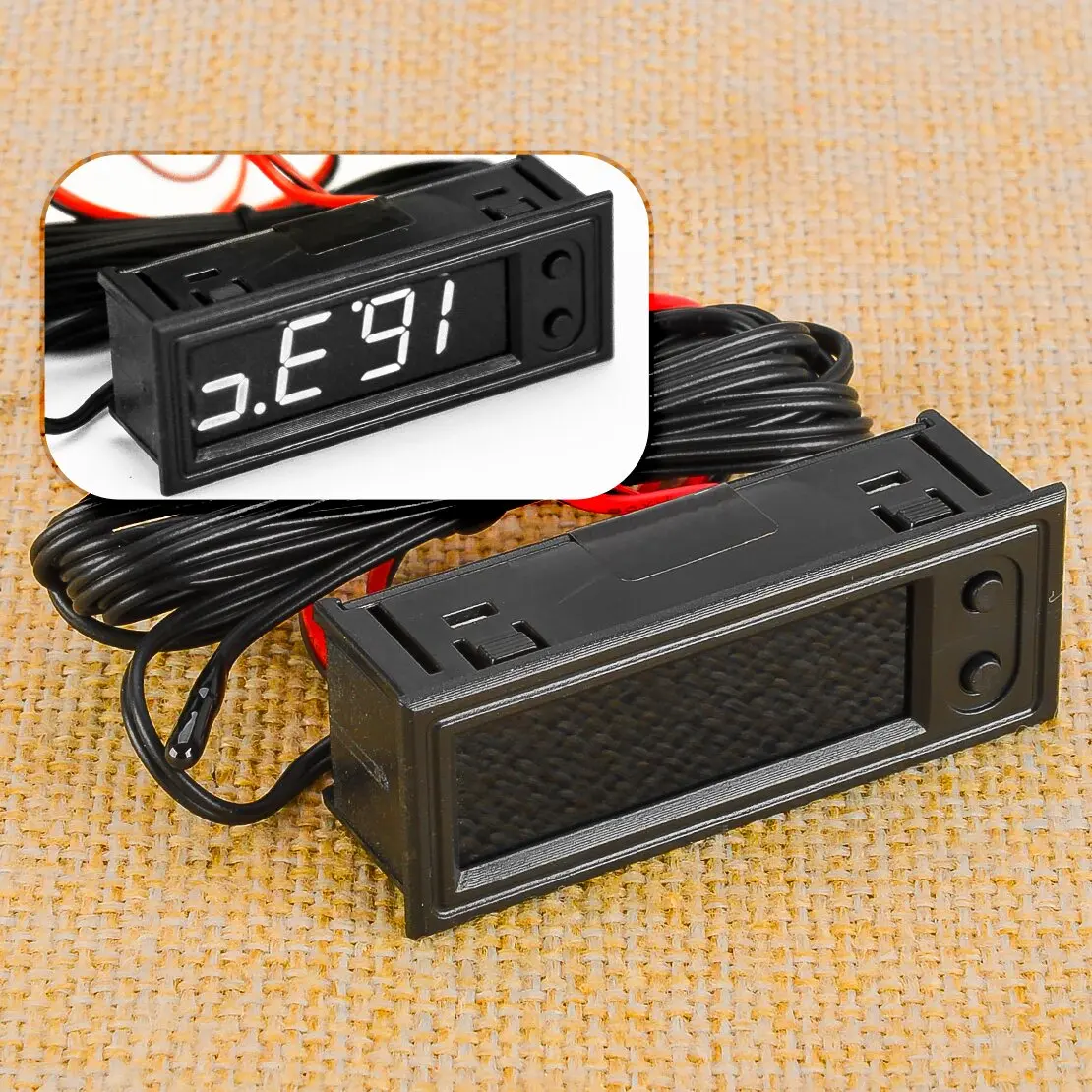 

12V 3 in 1 Car Vehicle Thermometer Voltmeter Clock White LED Digital Display Module Black fit for Universal