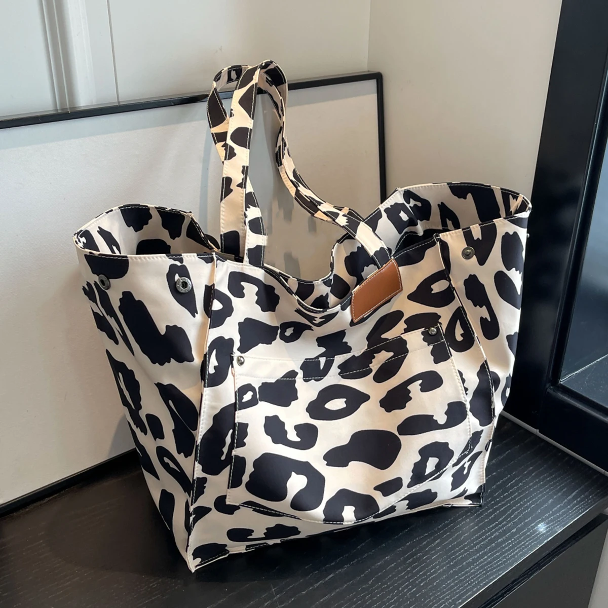 

Fashion large capacity women's handbag, multifunctional, random print shoulder bag, casual canvas hobo bag