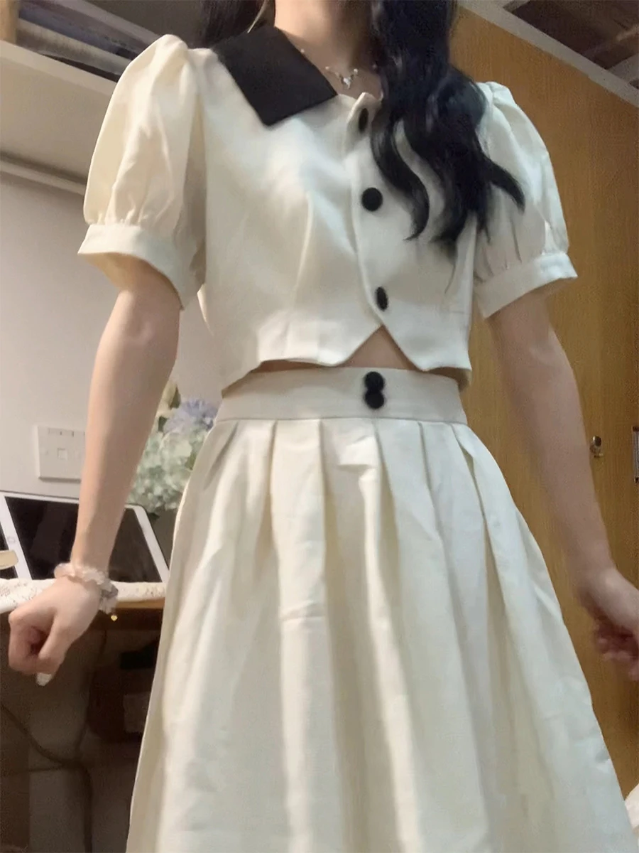 

Chic Summer New Style Small Fragrance Wind Set Women's High Waist Half Skirt Bubble Sleeve Top Two Piece Set Fashionable Ense...