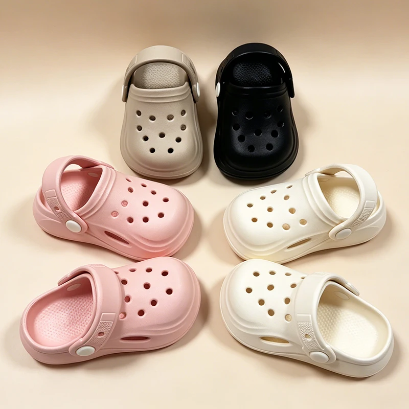 Leichte, weiche EVA-Kinder-Clogs, verstellbarer Rückenriemen, rutschfeste, schnell trocknende Hausschuhe für Kleinkinder, für drinnen und am Strand – Detail 6