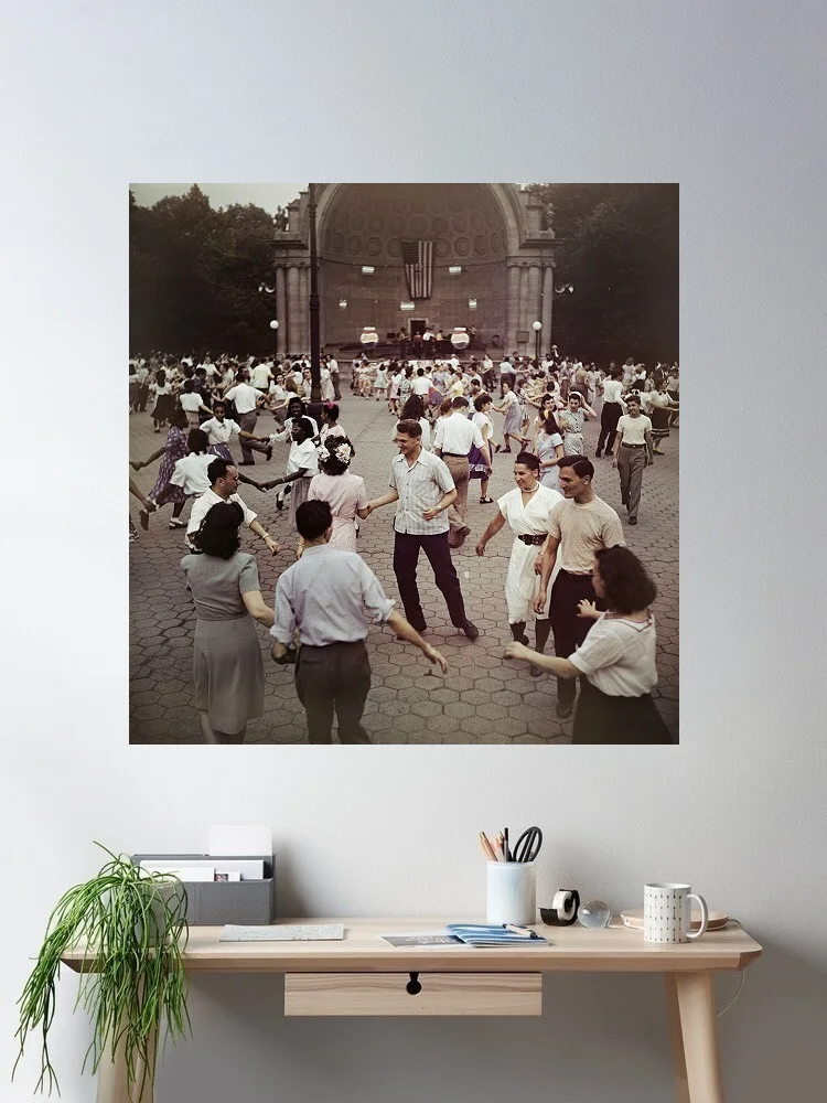 Slim Aarons 'Naumburg Bandshell', Print Art Canvas Poster, Living Room, Home Wall Decor Picture