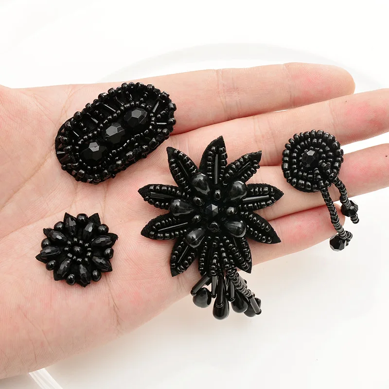 2PCS Hand-beaded black simple beaded flowers and leaves star-shaped small cloth clothes