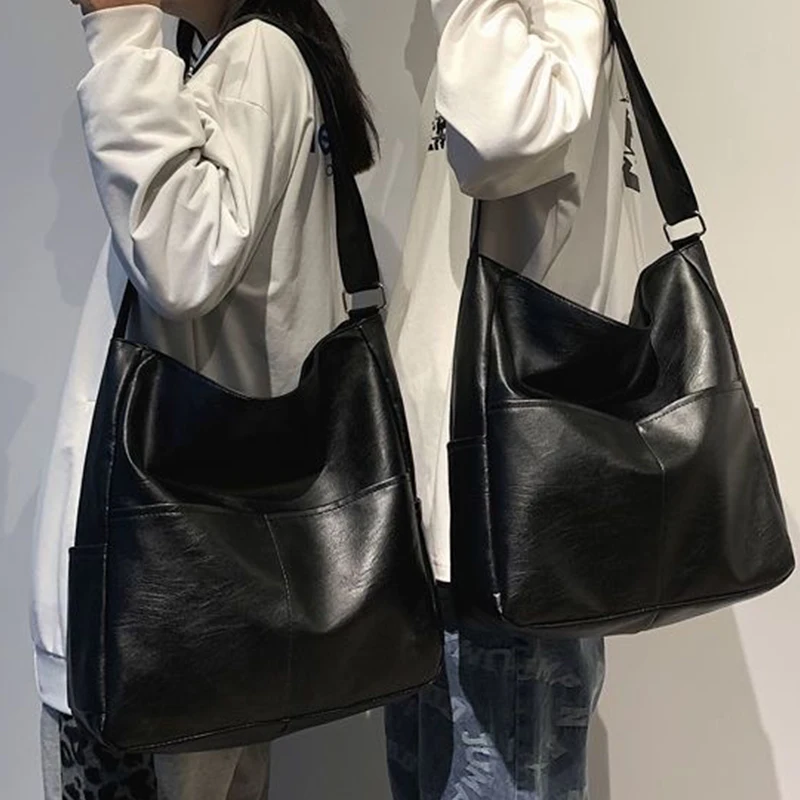 Las bolsas de color neutro son adecuadas para desplazamientos diarios y para ir a la escuela. Incluye bolsos de un solo hombro y bolsos de mano.