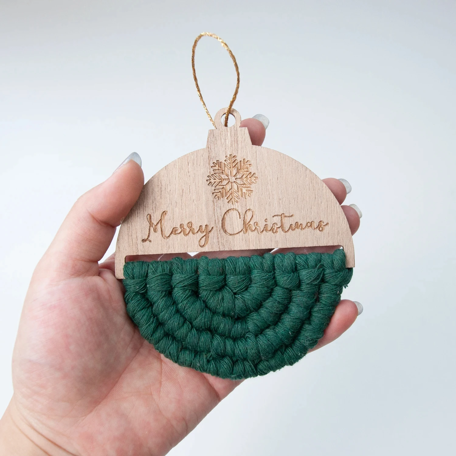 6Pcs/Set Macrame Christmas Decoration Carving Wooden Chips DIY Christmas Tree Circular Decoration Pendant Accessories