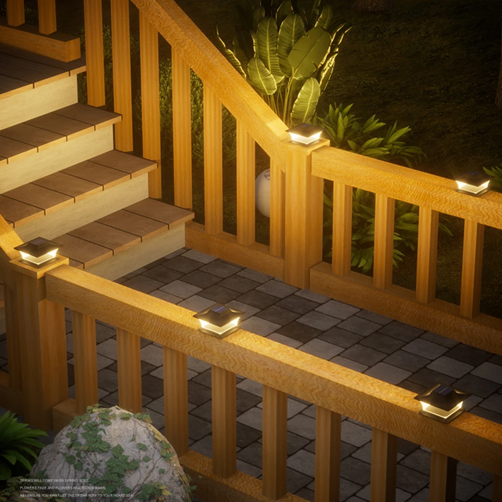 

Solar Post Cap Light LED Fence Light IP54 Waterproof Solar Powered Post Light Decorative Garden Lamp for Garden Patio Porch