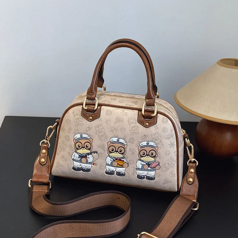 

2025 New! Women's Fashionable Versatile Cartoon Bear Bowling Bag - Contrasting Color, Commuter Shoulder/Crossbody