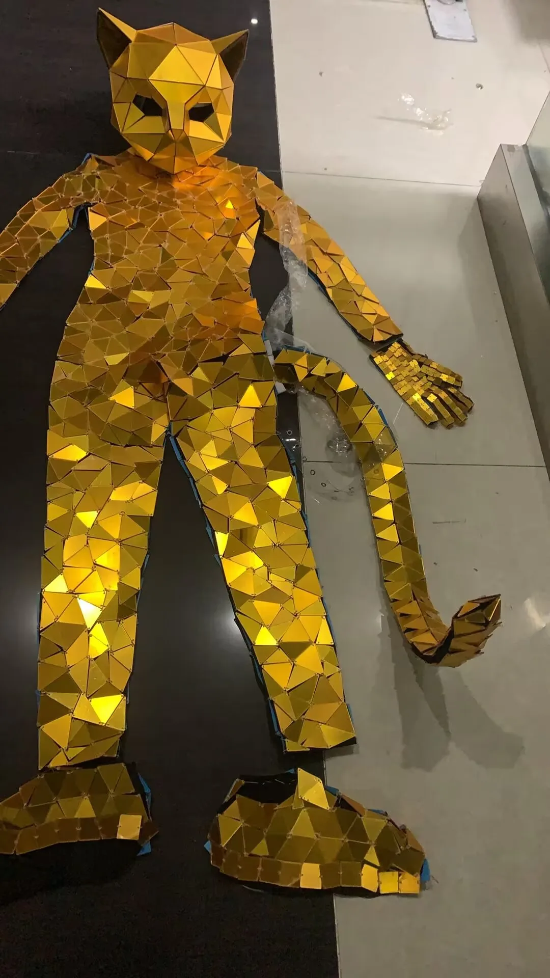 หน้ากากแมวกระจกสีเงิน 3 มิติ / หมวกกันน็อคแมวดิสโก้บอล