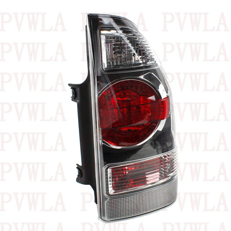 Luz trasera con bombilla MN133765 MN133766 para Mitsubishi Pajero MONTERO Shogun MK3 2003 2004 2005 2006, 1 unidad