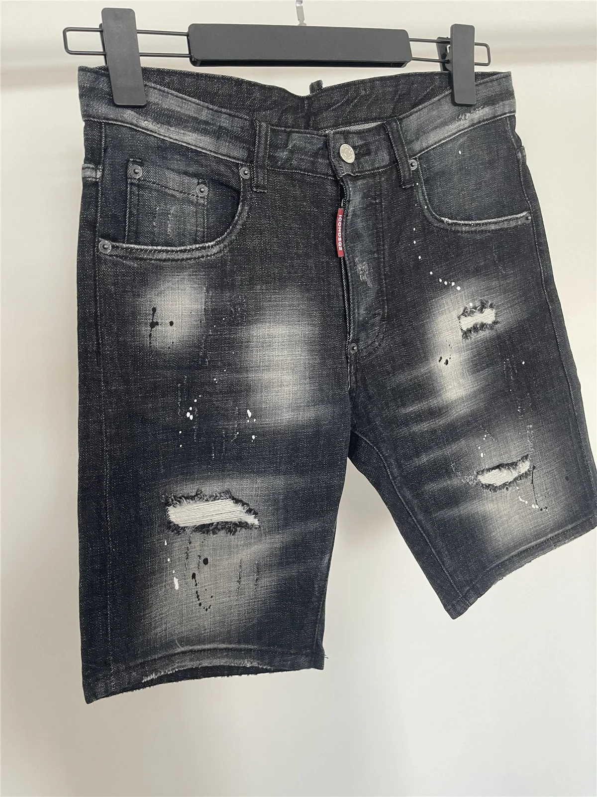 Frühling und Sommer 2024, neue Jeans, trendige Herren-Jeans, schwarz, einfache All-Match-bedruckte, schmal geschnittene, mikroelastische Denim-Shorts für Herren