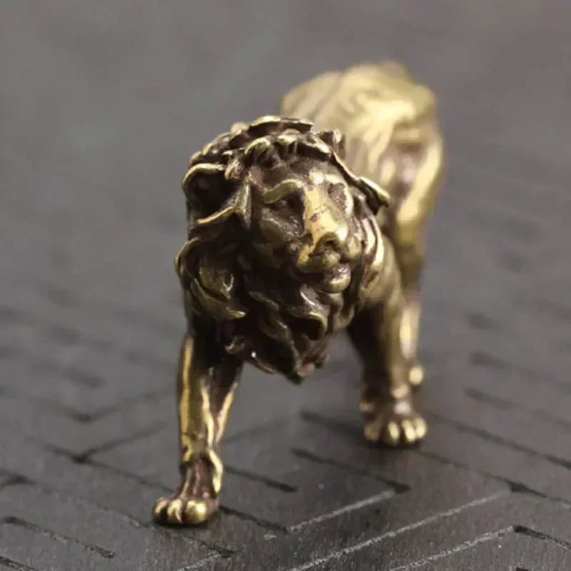 Miniature di statue di animali in rame Figurine Ornamento Tigre Coniglio Drago Leone Serpente Cavallo Pecora Scimmia Maiale Ornamenti da scrivania per ufficio