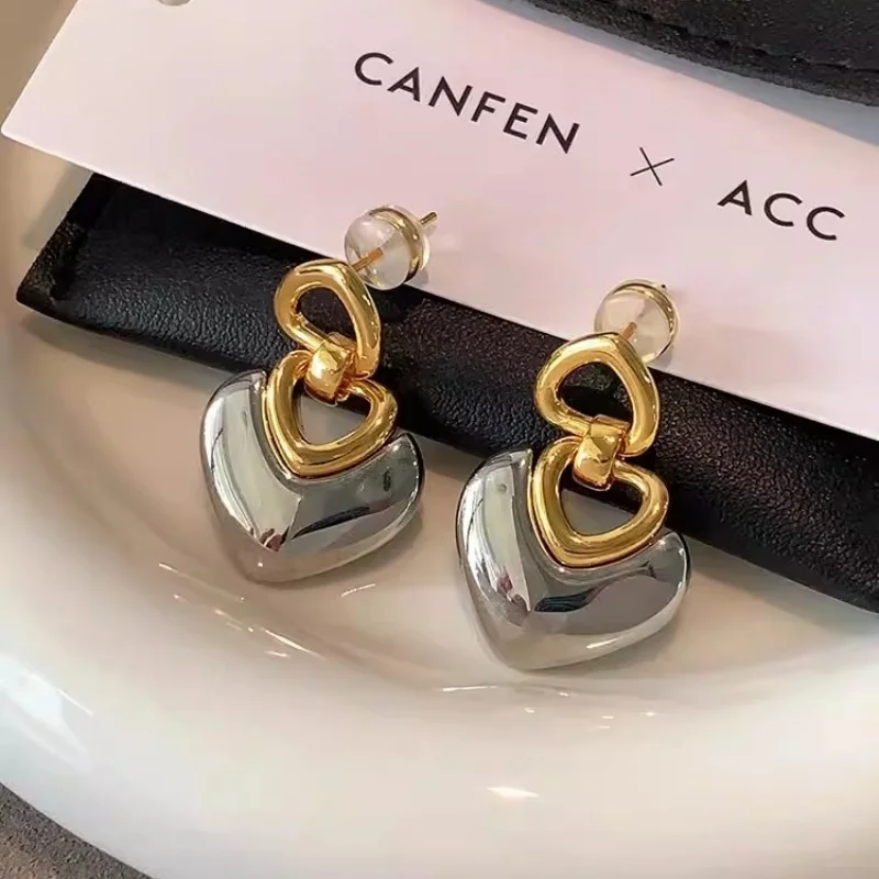 French Fashion Contrasting Color Heart Earrings for Women Smooth Metal Heart Shape High-end feel Simple Exquisite Accessories