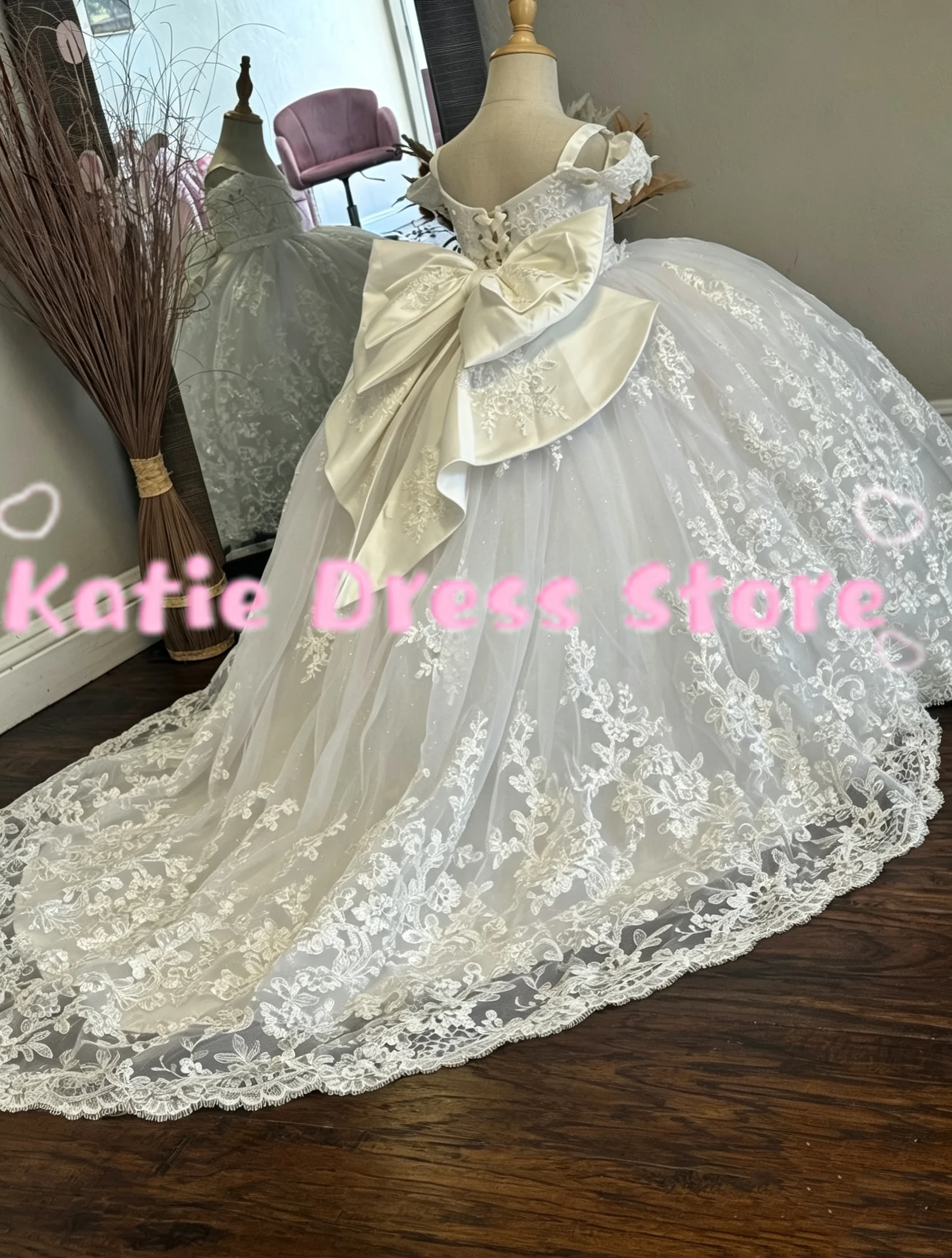 White Lace Applique Flower Girl Dress For Wedding Tulle Puffy Bow Kids Birthday Party First Communion Ball Gowns Customized