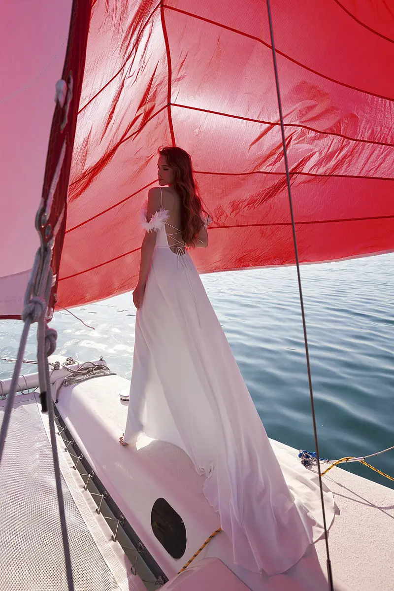 Gaun Pernikahan Pantai Simle Bentuk A Gaun Pengantin Panjang Selantai Dibuat Sesuai Pesanan Celah Samping Jubah Putih Menawan