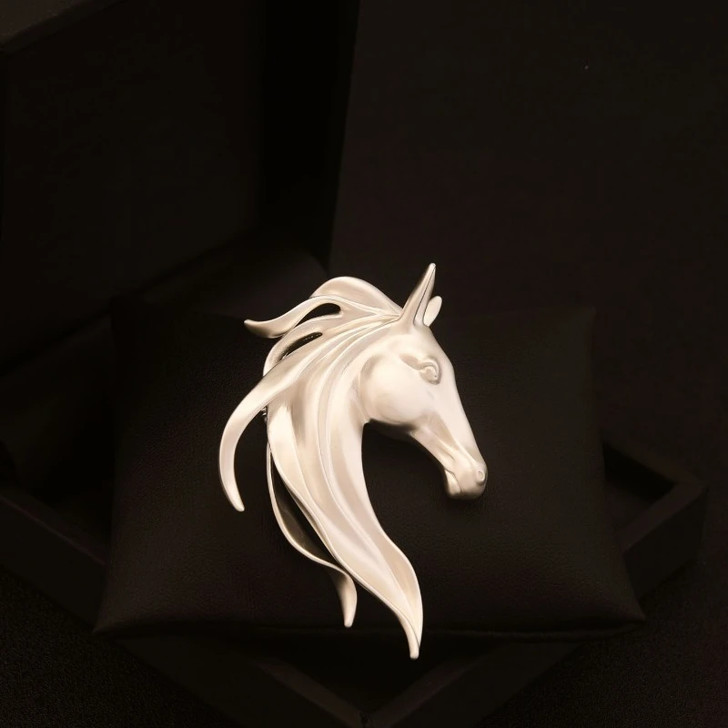 Horse Brooch New Year Zodiac Gift Ins Trendy Personalized Suit Coat Accessories for Men Women Collar Pin Fixed Buckle Jewelry