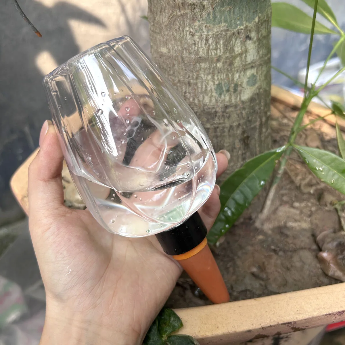 2pcs Cute Automatic Plant Watering Flower Shape Water Dripper Houseplant Garden Device Auto Plants Drip Irrigation System
