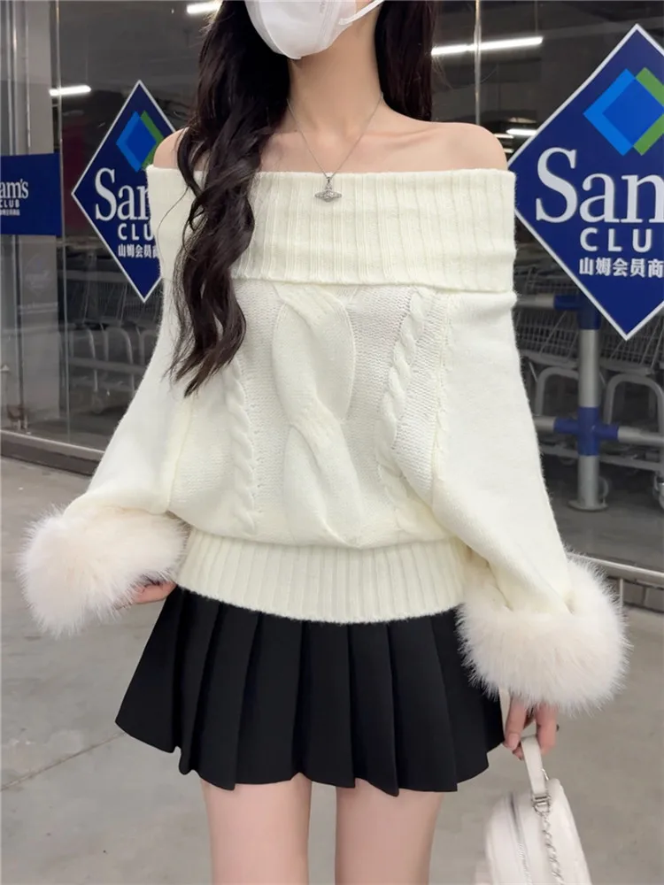 เสื้อสเวตเตอร์ไหมพรมแขนยาวทรงแบทวิง คอเฉียง ไหล่เดียว แต่งขนเฟอร์เทียม สีขาว เทา กากี ทรงหลวม สไตล์ลำลอง