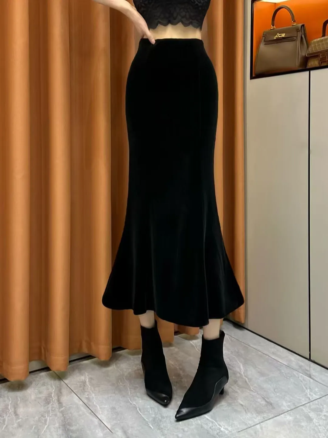 

Elegant Velvet Fish Tail Skirt Women's Fashionable Vintage Draped Half-length Chinese Style Autumn Winter New Arrival Slim Fit