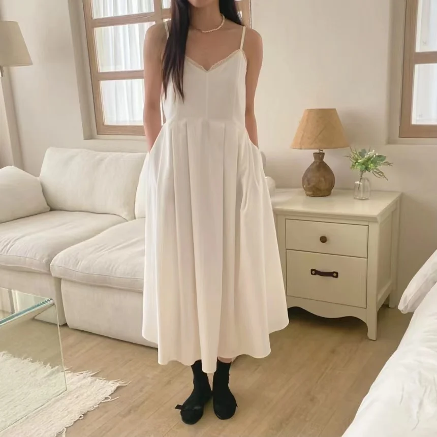 Elegant Simple Lace Trim V-Neck Slimming Pleated Sleeveless Strapless Dress Versatile for All Seasons High Waist Commute Style