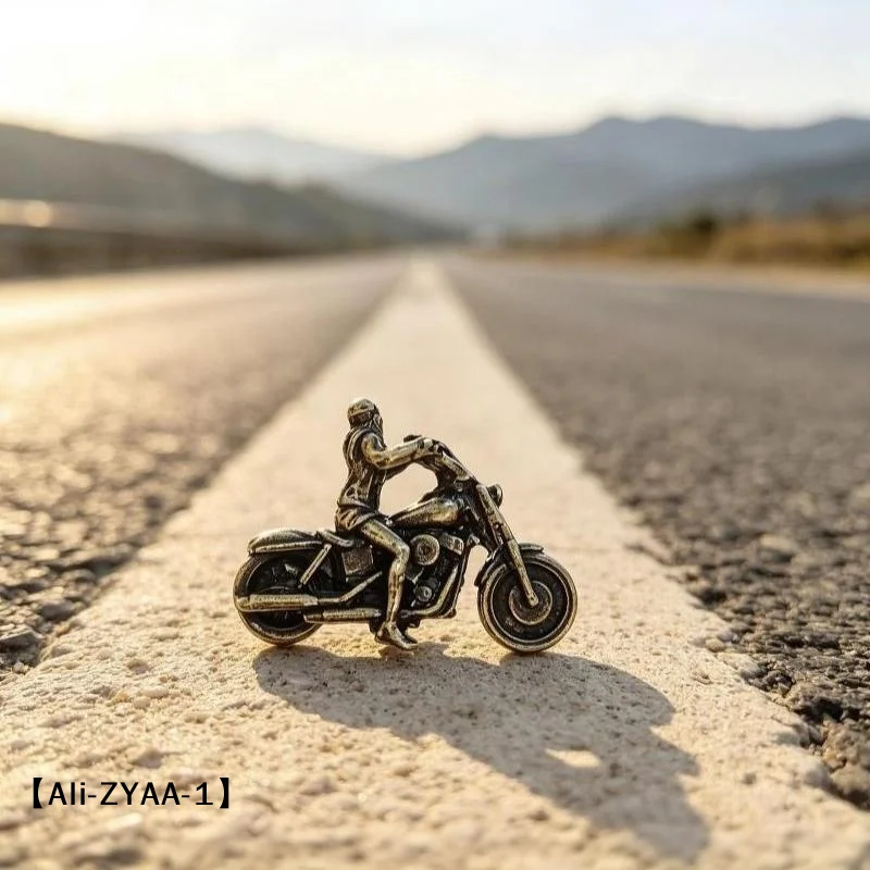 【A】Vintage Zinc Alloy Motorcycle Rider Figurine Fine Detailing Antique Finish For Home Desk Decor Biker Enthusiast Gifts