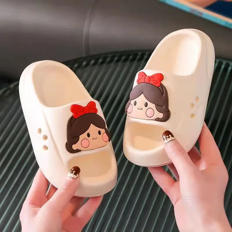 Children Slippers Cartoon Bear Home Shoes For Boy Girls Summer Flat Heel Soft Eva House Slippers Beach Child Kids Baby Slides