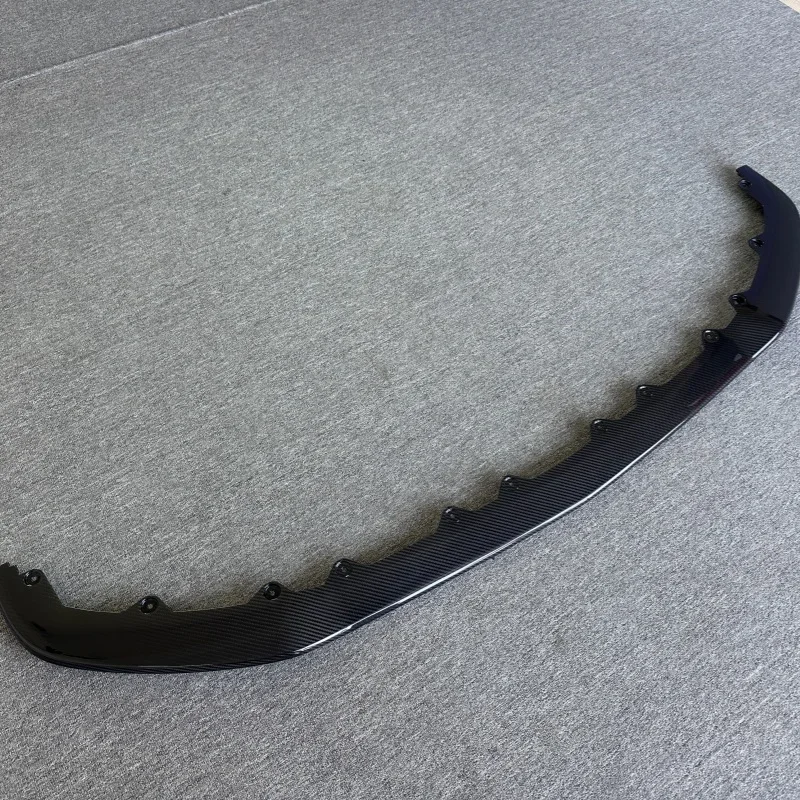 

New Style Front Bumper Lip for Flying Spur Modified Dry Carbon Fiber Front Lip Body Kit