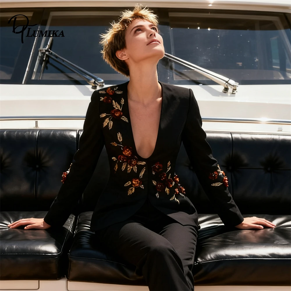 

DTLumika 3D Crystals Flowers Suit Jacket, Womens Luxury Formal Suit Blazer Full Sleeves Pageant Costume Singer Outfit