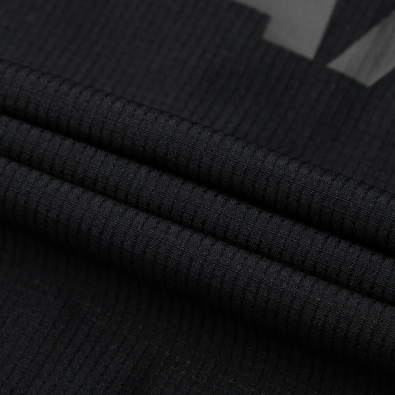 Underarmour Jacket Men's Outdoor Sportswear Daily Travel Running Training เสื้อแจ็คเก็ตลําลองกันลม 1376795-001