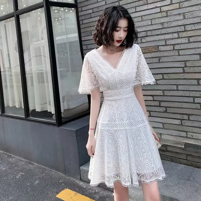 แฟชั่น V คอสีทึบลูกไม้แขนผีเสื้อชุดราตรีเสื้อผ้าผู้หญิง 2025 ฤดูร้อนใหม่หลวม Office Lady ชุดยาว