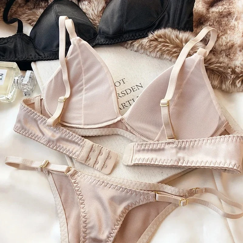 Yazlık Kadın Seksi İpek Üçgen  - Bralette Triangle Set incelemesi ve fiyatı