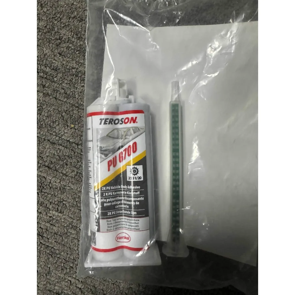 Tyroson PU6700 Two-component Polyurethane Structural Adhesive for Bonding Automotive Plastic Parts with High Strength