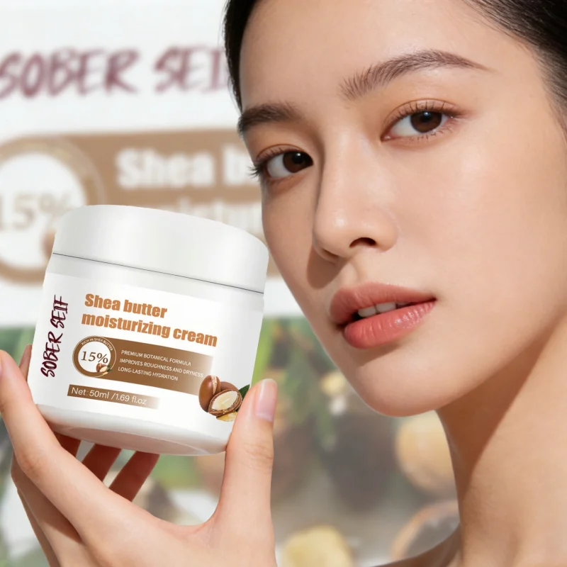 

Длительный увлажняющий эффект; подходит для весны, лета, осени и зимы; быстро впитывается и не оставляет жирного ощущения.