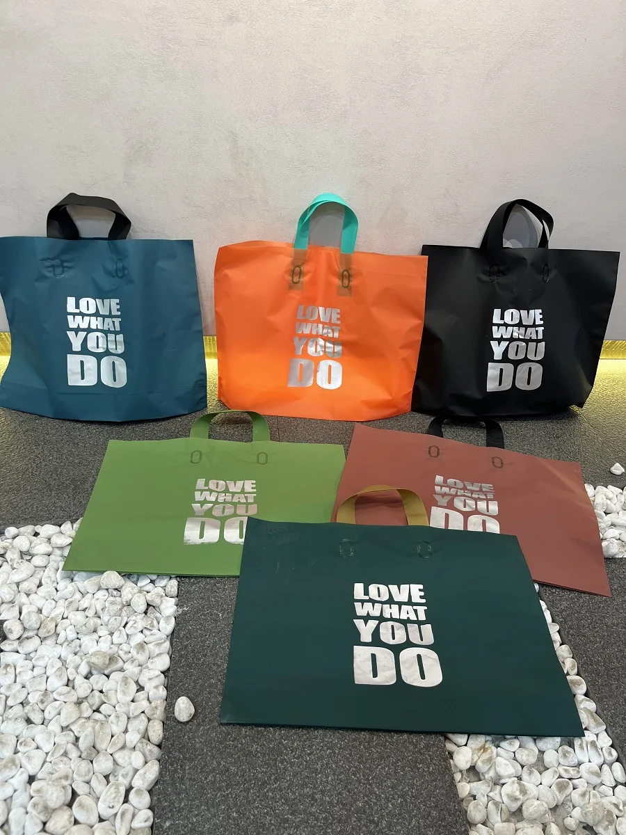 

5pcs Frosted Hand-carry Shopping Bags Women's Clothing Store Handheld Plastic Bag Children's Clothing Gift Packaging Sturdy Bag