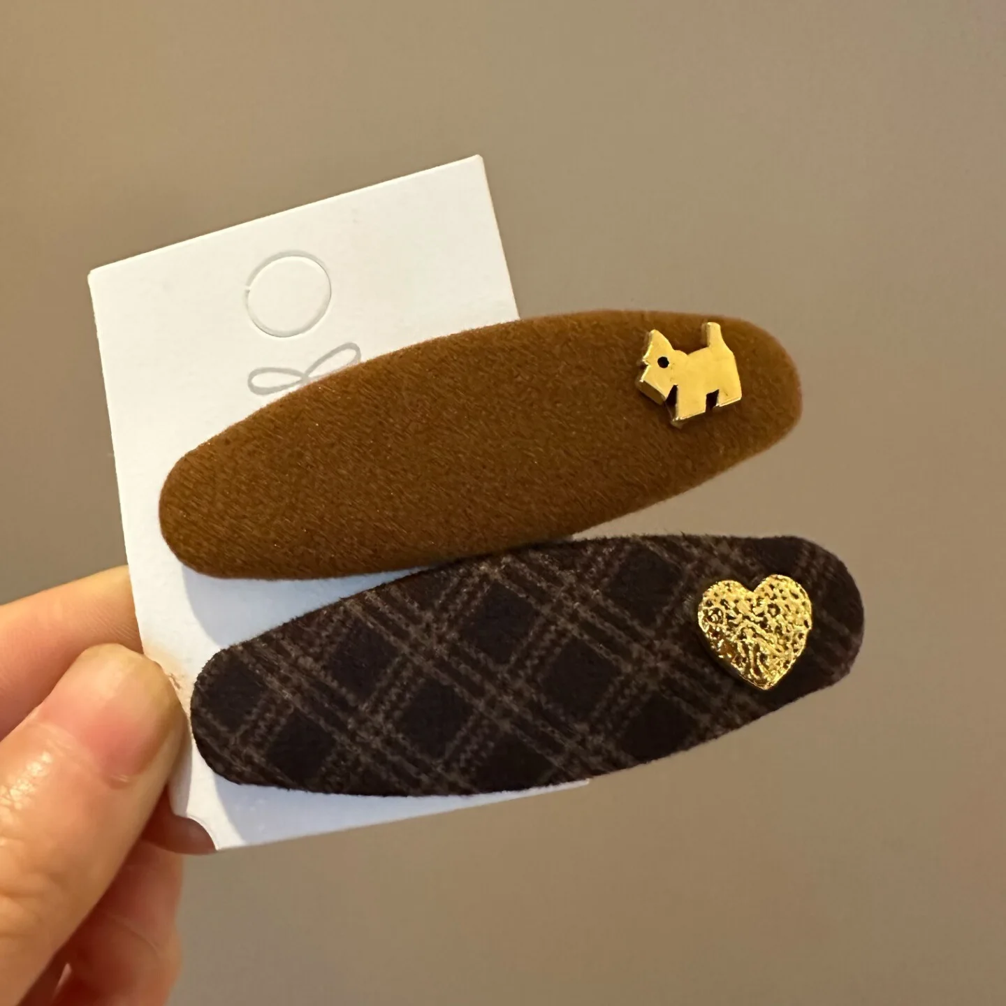 Resin Hair Clips Brown Plaid Puppy Heart Side Bang Barrettes for Women Broken Hair Fix Non Slip Lightweight Cute Daily Essential