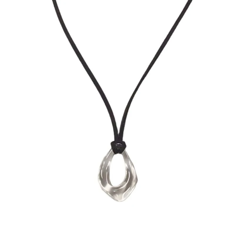 Elegant Circular Pendant Choker Velvets Rope Necklace Simple Collarbone Chain
