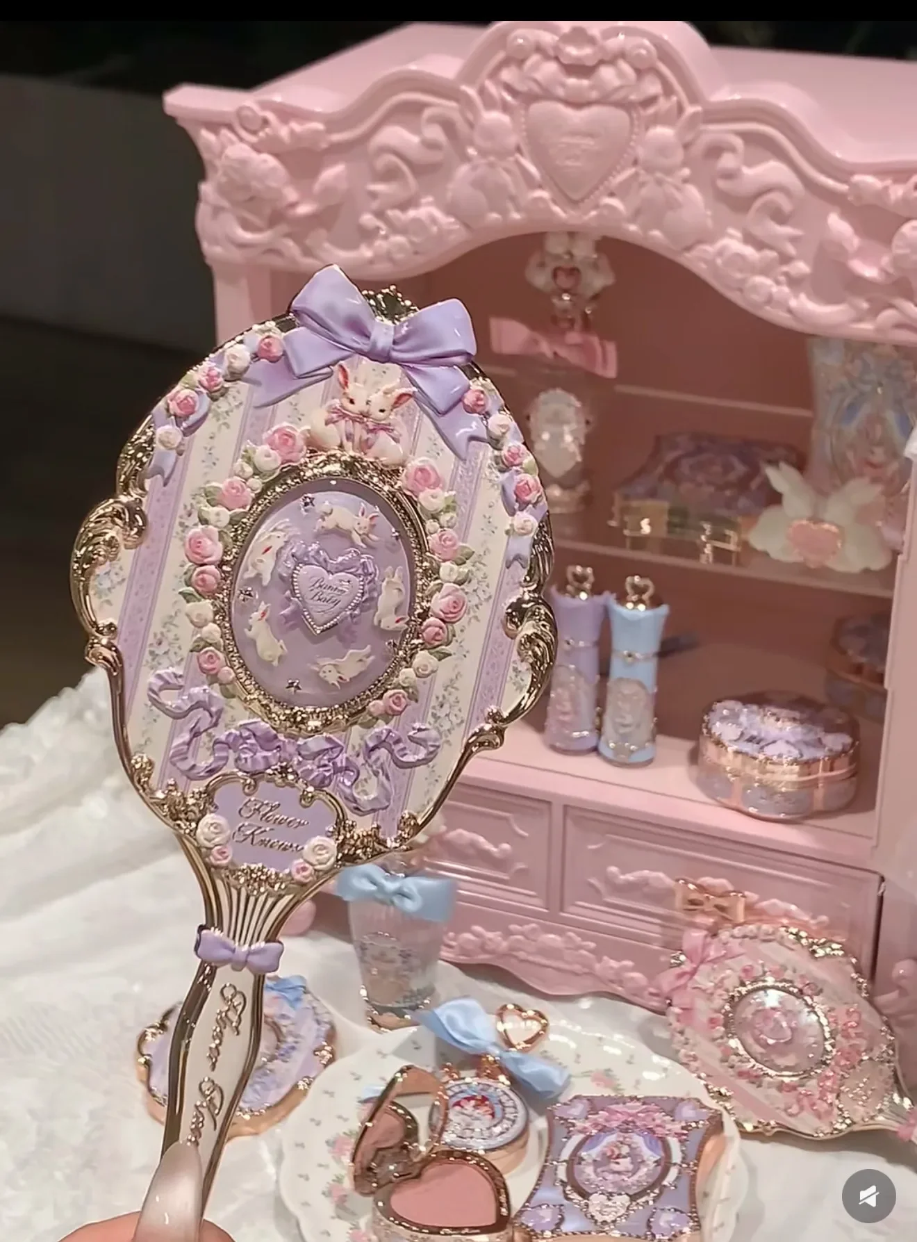 Flower Know Swan Ballet Series Hand Holding Mirror 3 Types Exquisite Relief Makeup Tools Pink Blue White