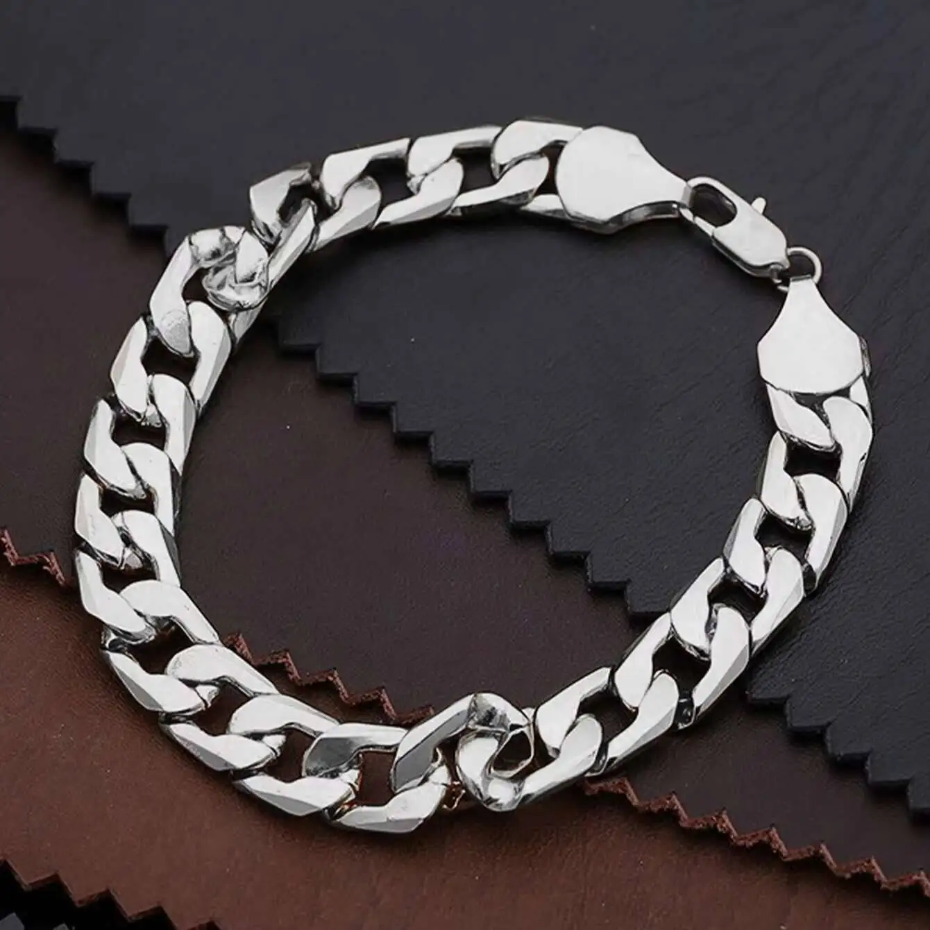 طقم سوار وقلادة ساعة كوارتز للرجال ، سوار فولاذية فضي ، ساعات عمل ، موضة ، بدون صندوق ، 3 * *