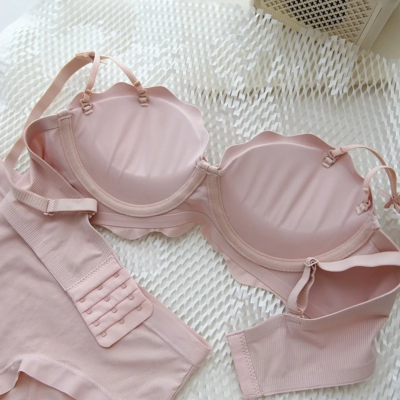 Peach heart girls underwear without steel ring on the thin under the thick lingerie gathered on the support half cup bra set