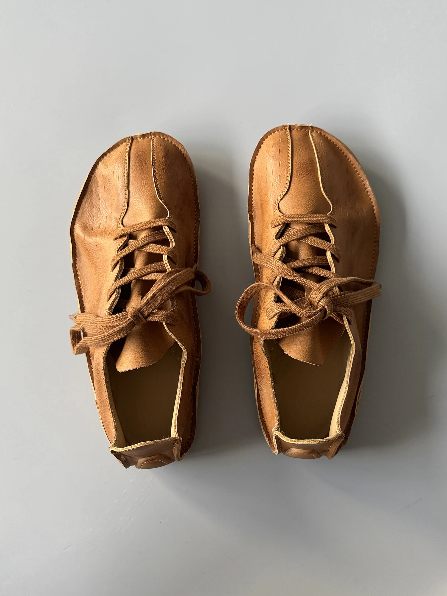 

Winter New Arrival: Hot-selling Lightweight Durable Professional Anti-Slip Walking Shoes Exceptional Traction Very Good