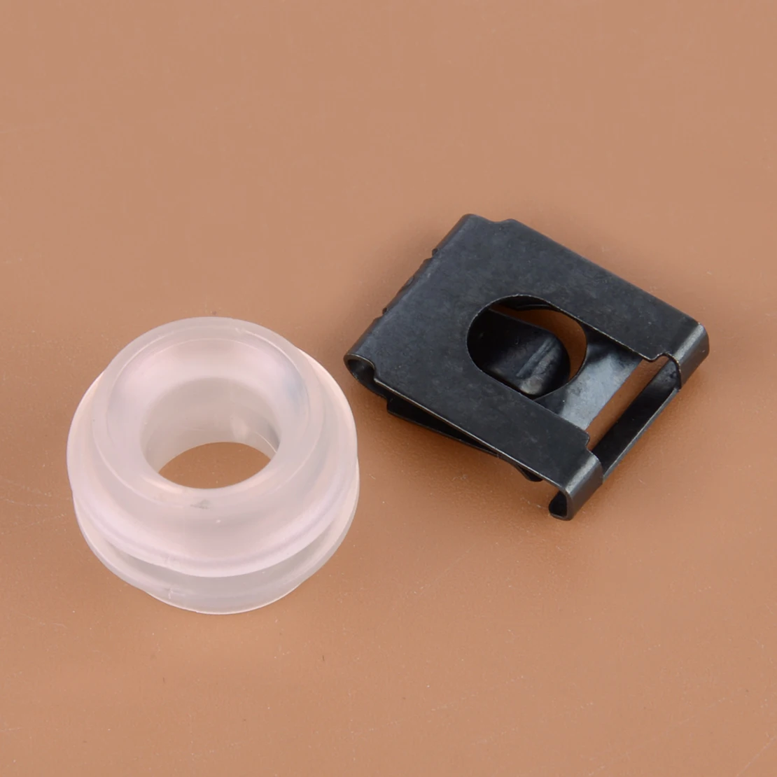 

Automatic Transmission Gear Shift Linkage Bushing Clip Fit for Mercedes Benz 190D 230 240D 0009944160 2109920010 1159920310 New