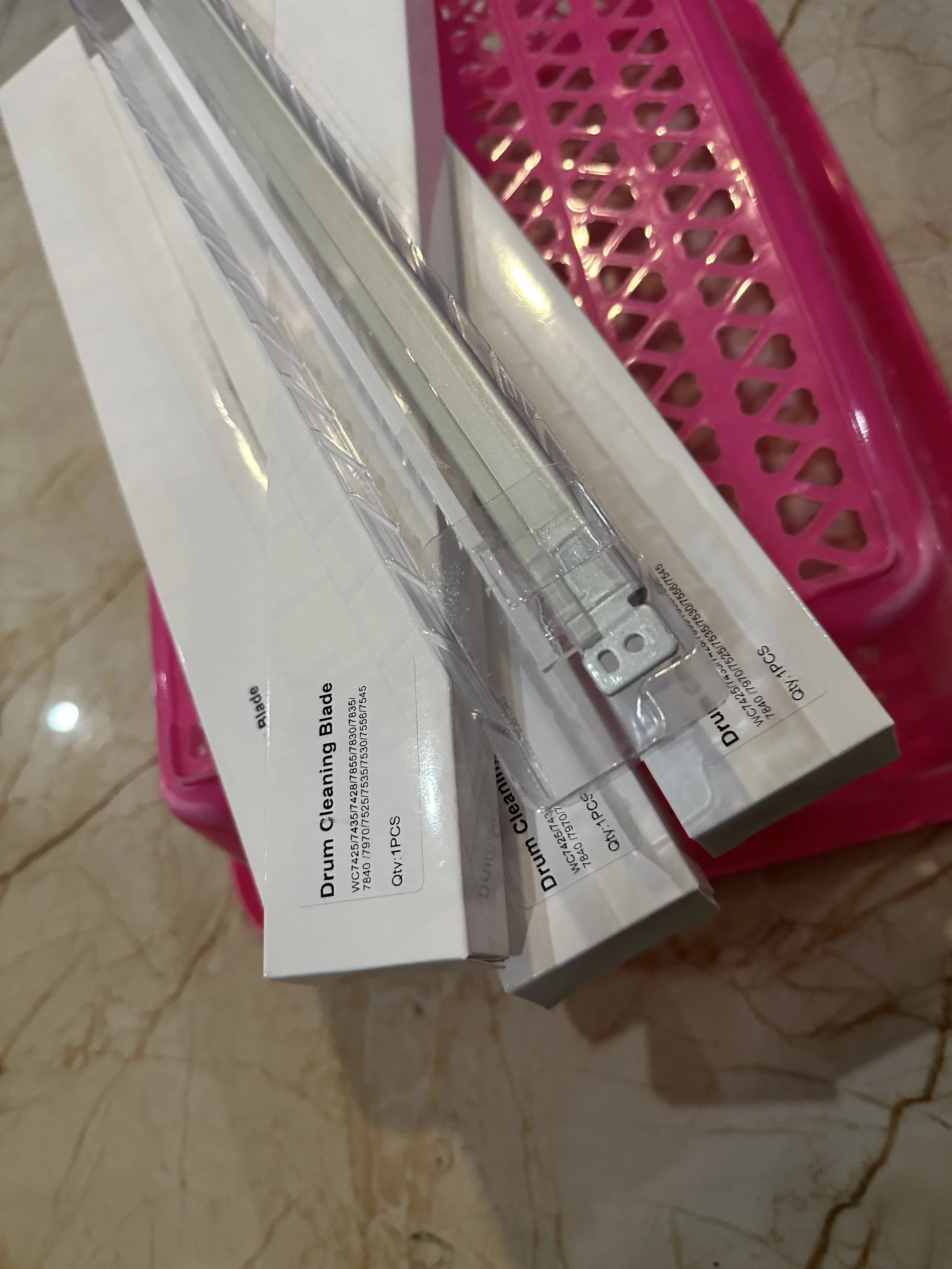 

4pcs Drum Cleaning Blade For Xerox Phaser 7500 7800 WC 7525 7530 7545 7556 7535 7830 7835 7845 7855 C3370 C4470 C5570 Wipe Blade