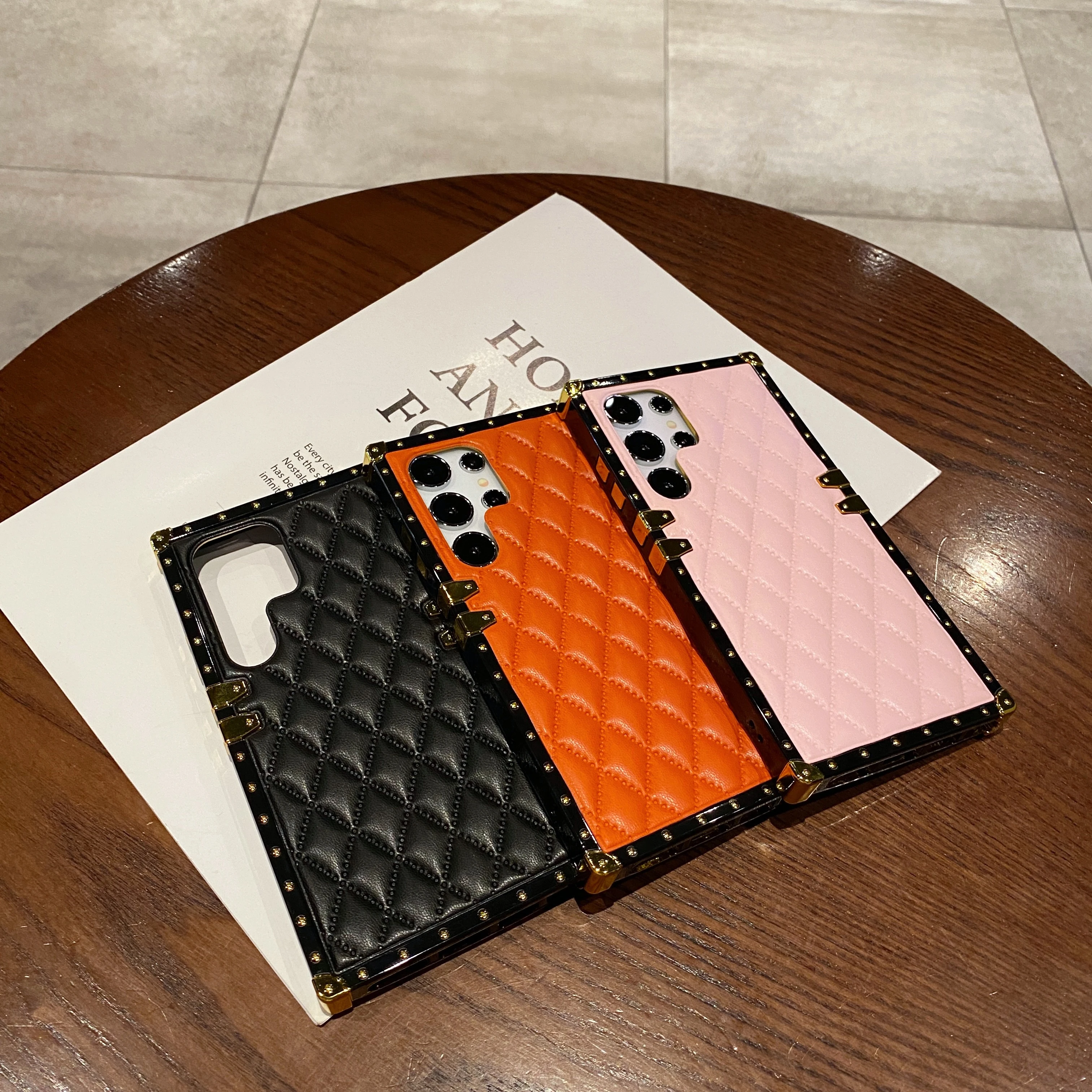 Luxury Soft Lambskin Leather Phone Cases  For Samsung S24 S23 Ultra S21 S22 Plus S21FE Square Plaid Cover