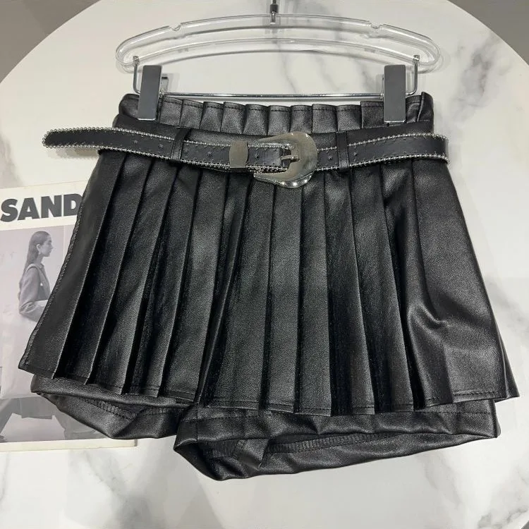 Girls Spring and Autumn New Metallic Bright PU Leather Shorts 2024 Belt Pleated Pant Skirt Short Skirts