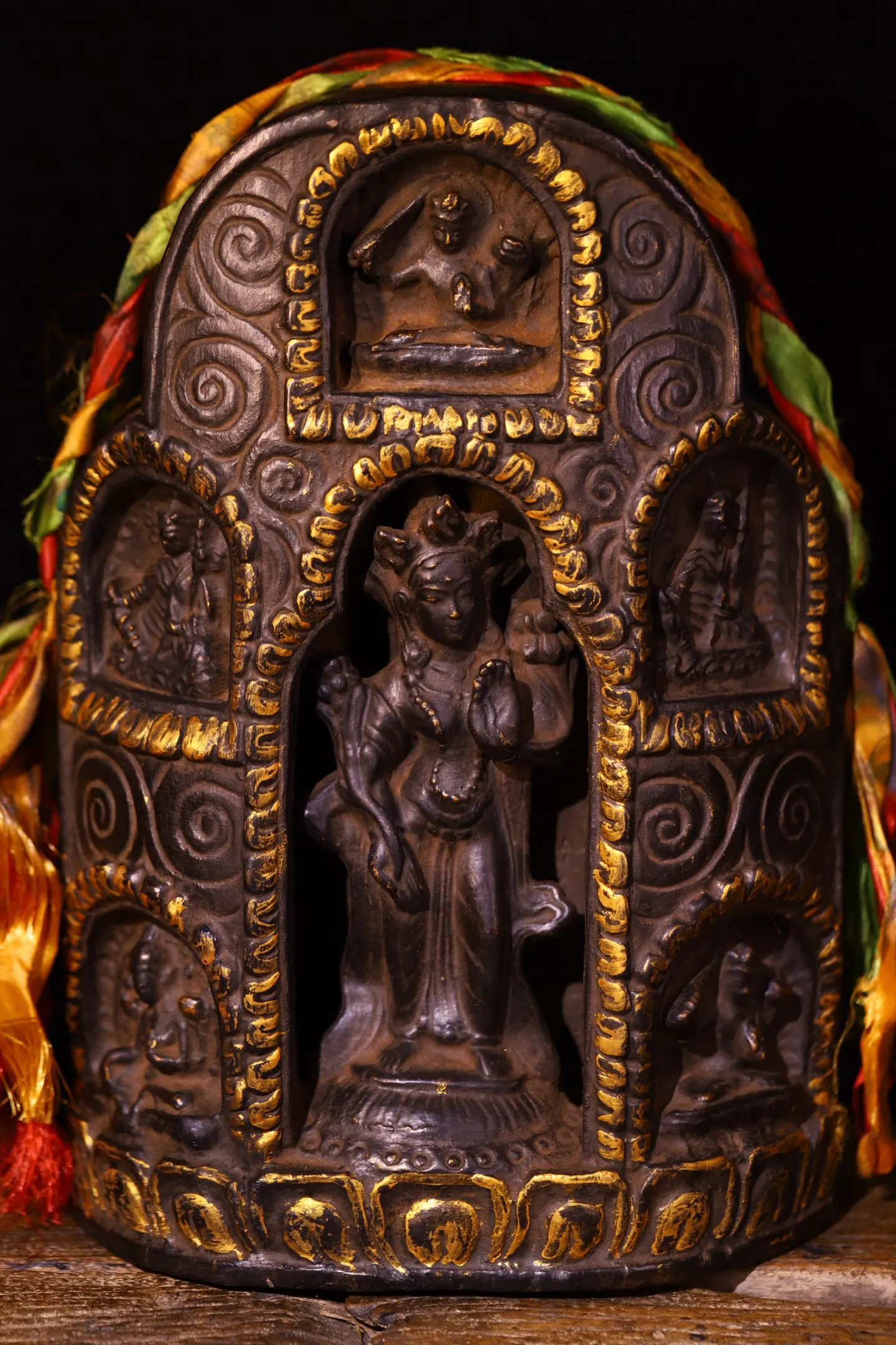 Old Bodhi Root Wood Carving Painted Buddhist Niche Green Tara Station Buddha 7 Cave Buddha Study screen Amass wealth Ornaments